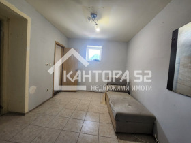 Studio k.k. Zlatni pyasatsi, Varna