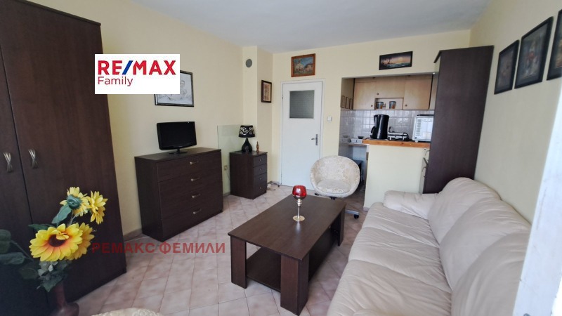 Продава  2-стаен град Варна , Център , 45 кв.м | 86192547 - изображение [3]