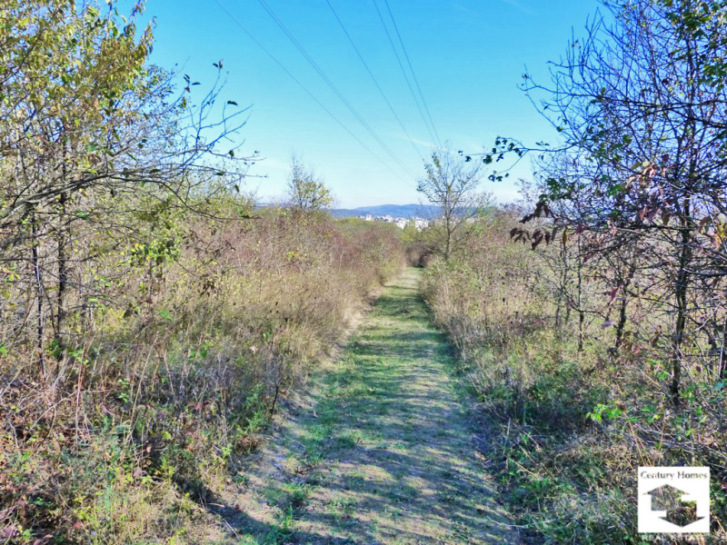 Продава ПАРЦЕЛ, гр. Велико Търново, Промишлена зона - Запад, снимка 1 - Парцели - 49127347