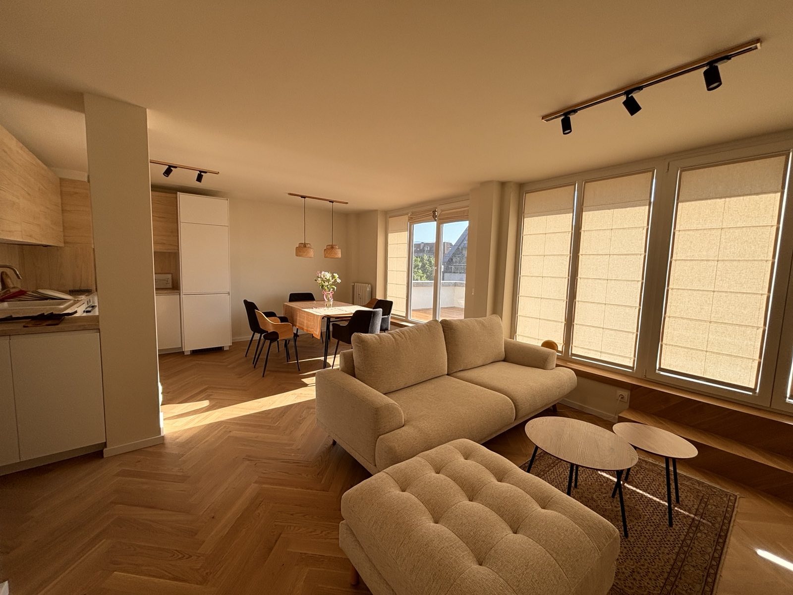 Продава 3-СТАЕН, гр. София, Оборище, снимка 4 - Апартаменти - 54348811