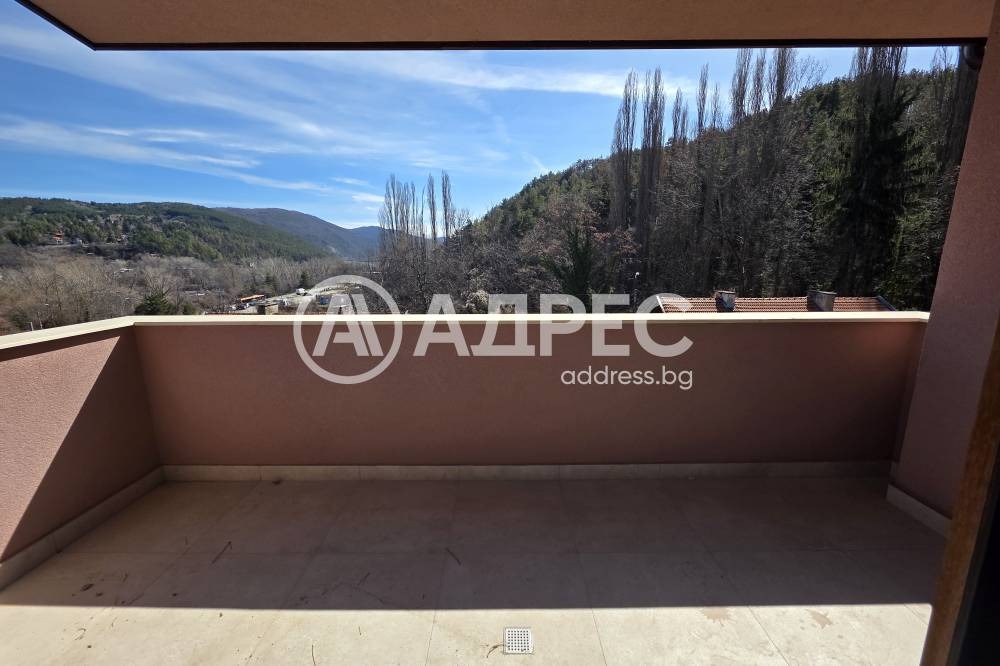 Продава КЪЩА, гр. София, с. Панчарево, снимка 8 - Къщи - 53947039