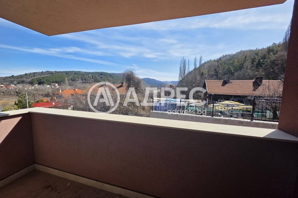 Продава КЪЩА, гр. София, с. Панчарево, снимка 6 - Къщи - 53947039