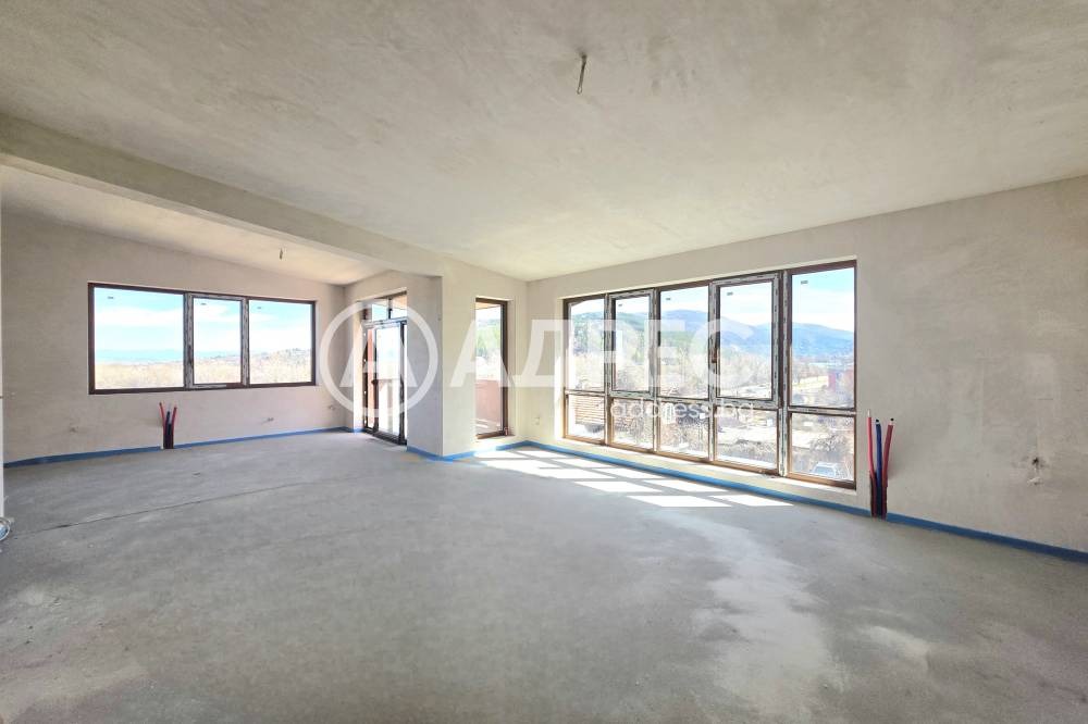 Продава КЪЩА, гр. София, с. Панчарево, снимка 17 - Къщи - 53947039