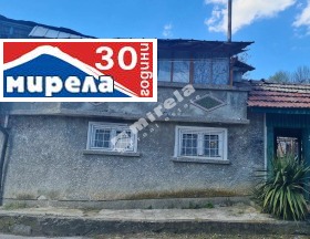 Продажба на имоти в с. Съботковци, област Габрово - изображение 3 