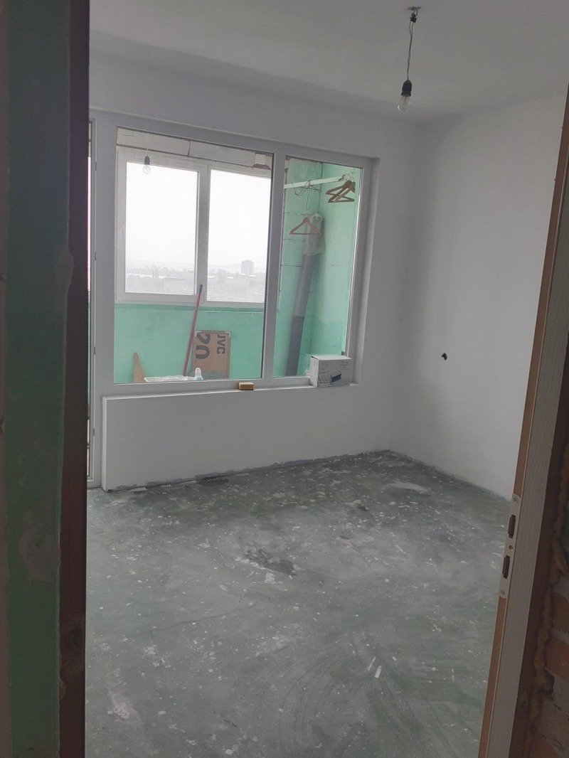 De vânzare  1 dormitor Burgas , Zornița , 52 mp | 60685019 - imagine [16]
