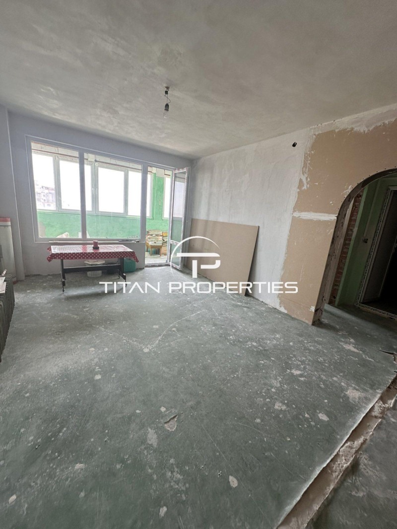 De vânzare  1 dormitor Burgas , Zornița , 52 mp | 60685019 - imagine [3]