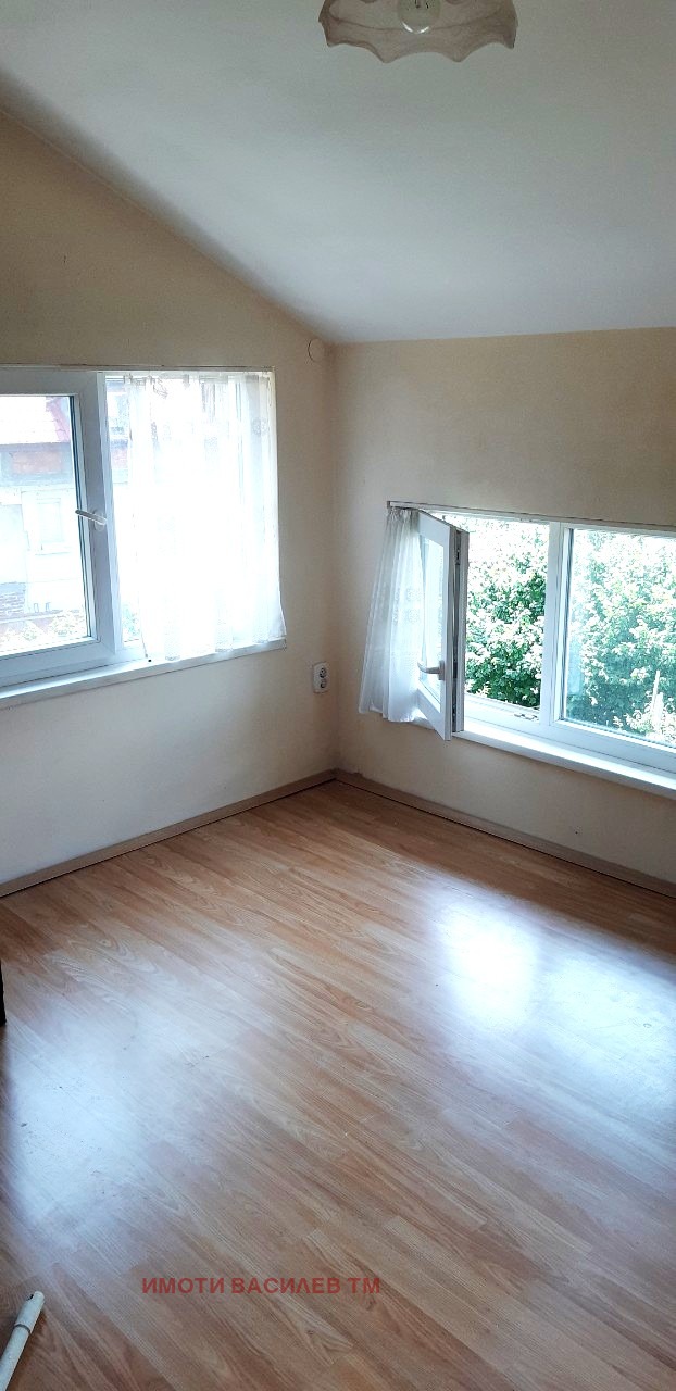 In vendita  Piano della casa Sofia , Moderno predgradie , 67 mq | 36210515