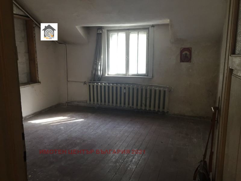 Продава 3-СТАЕН, гр. София, Център, снимка 2 - Апартаменти - 54642696