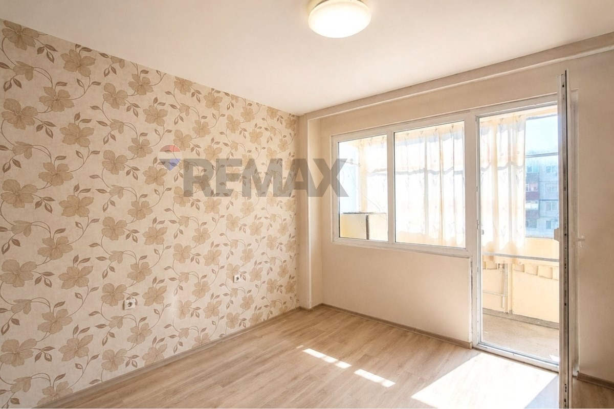Продава 2-СТАЕН, гр. Шумен, 5-ти полк, снимка 2 - Апартаменти - 55428730