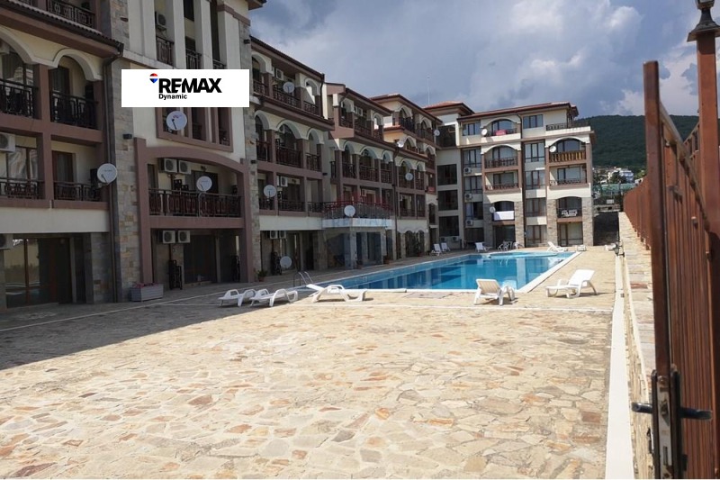 Продава 3-СТАЕН, област Бургас, гр. Свети Влас • 88500 € / 173090.95 лв. • 37268554 1