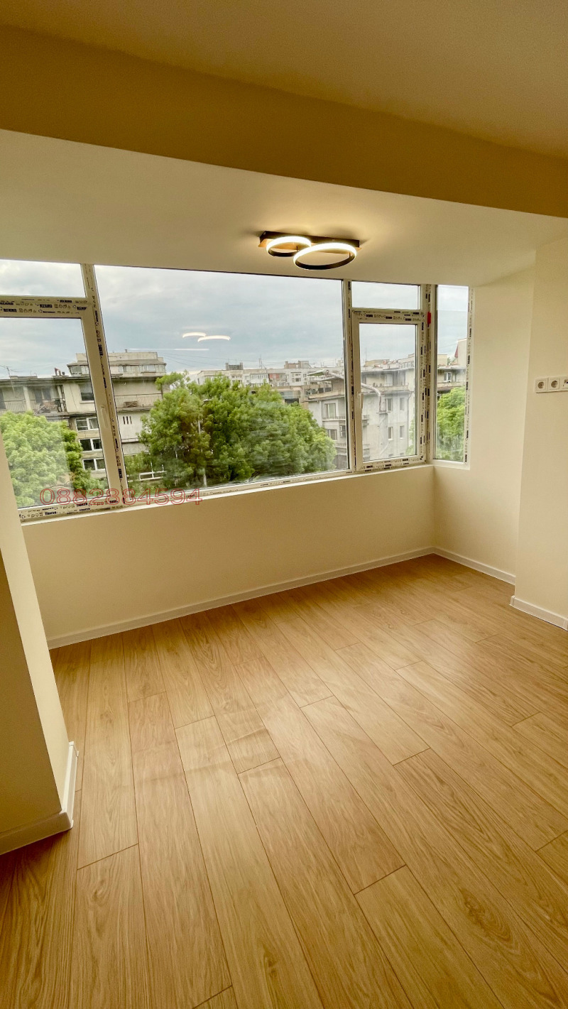 Продава  4-стаен град Варна , Лятно кино Тракия , 100 кв.м | 33856772 - изображение [2]