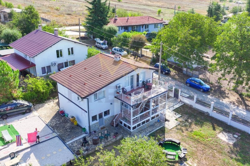 Продава КЪЩА, с. Куманово, област Варна, снимка 3 - Къщи - 47620310