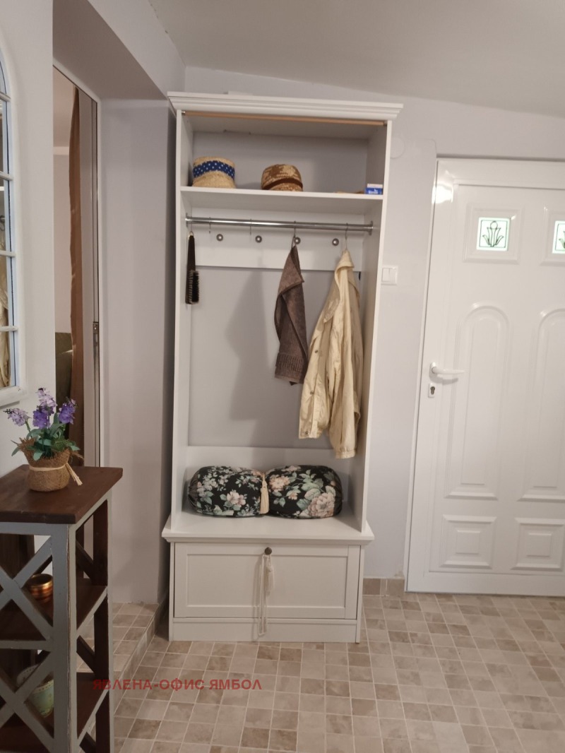 Продава  Къща град Ямбол , Промишлена зона , 70 кв.м | 48292393 - изображение [6]