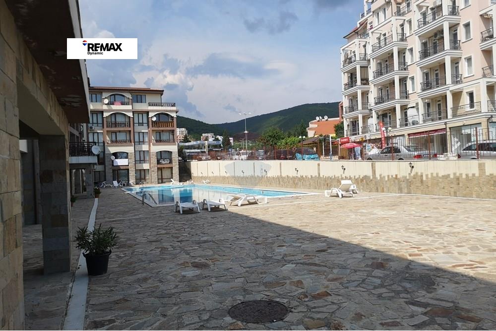 Продава 3-СТАЕН, гр. Свети Влас, област Бургас, снимка 2 - Апартаменти - 52016495