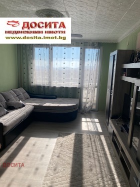 2 chambres Tri tchoutchoura - yug, Stara Zagora 2