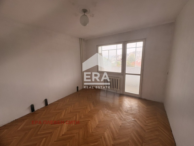 Продава 3-СТАЕН, гр. Плевен, Сторгозия, снимка 2 - Апартаменти - 56746952