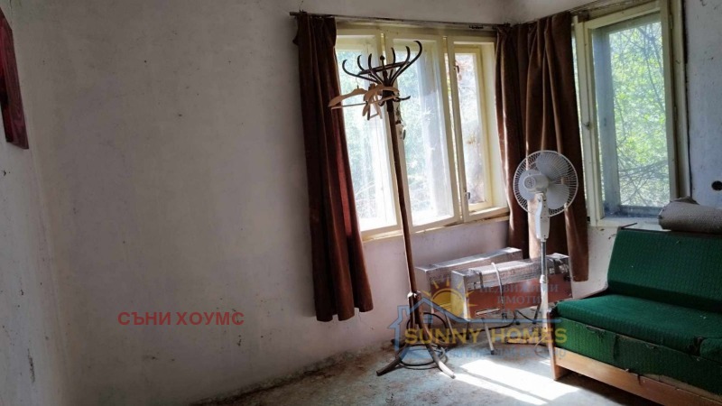 Продава КЪЩА, с. Вишовград, област Велико Търново, снимка 9 - Къщи - 46072044