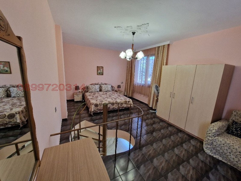 Продава КЪЩА, гр. Поморие, област Бургас, снимка 11 - Къщи - 52770703