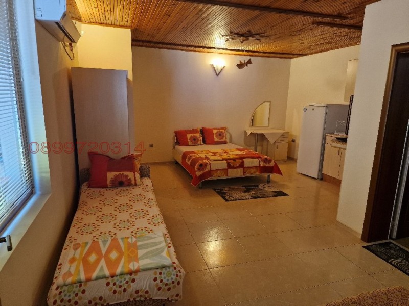 Продава КЪЩА, гр. Поморие, област Бургас, снимка 4 - Къщи - 52770703