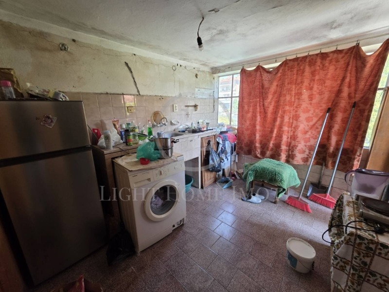Te koop  1 slaapkamer Plovdiv , Kjutsjuk Parizj , 74 m² | 45213946