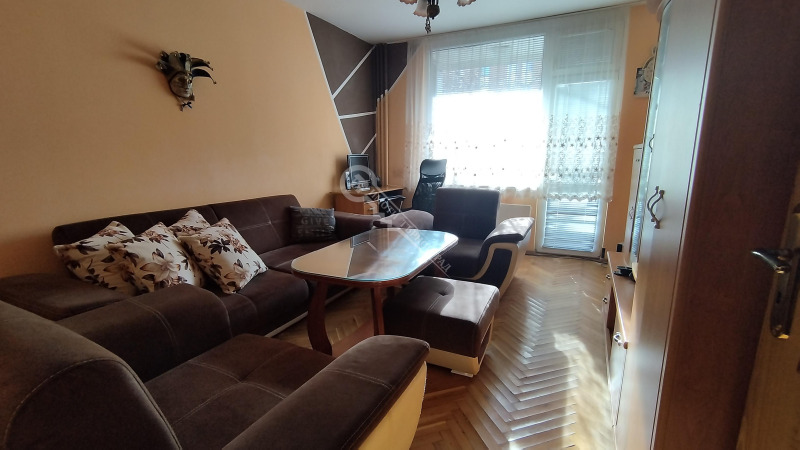 Продава  3-стаен град Велико Търново , Колю Фичето , 85 кв.м | 38468290 - изображение [4]