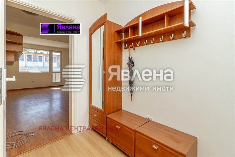 Продава 3-СТАЕН, гр. София, Център, снимка 2 - Aпартаменти - 48623566