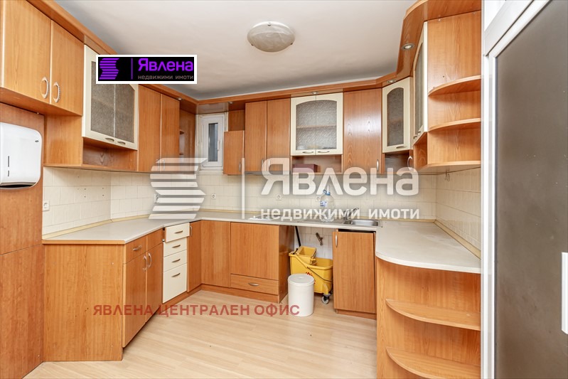 Продава 3-СТАЕН, гр. София, Център, снимка 9 - Aпартаменти - 48623566