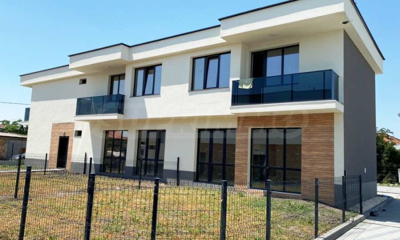 Продава  Huis regio Plovdiv , Vojvodinovo , 103 кв.м | 33169430