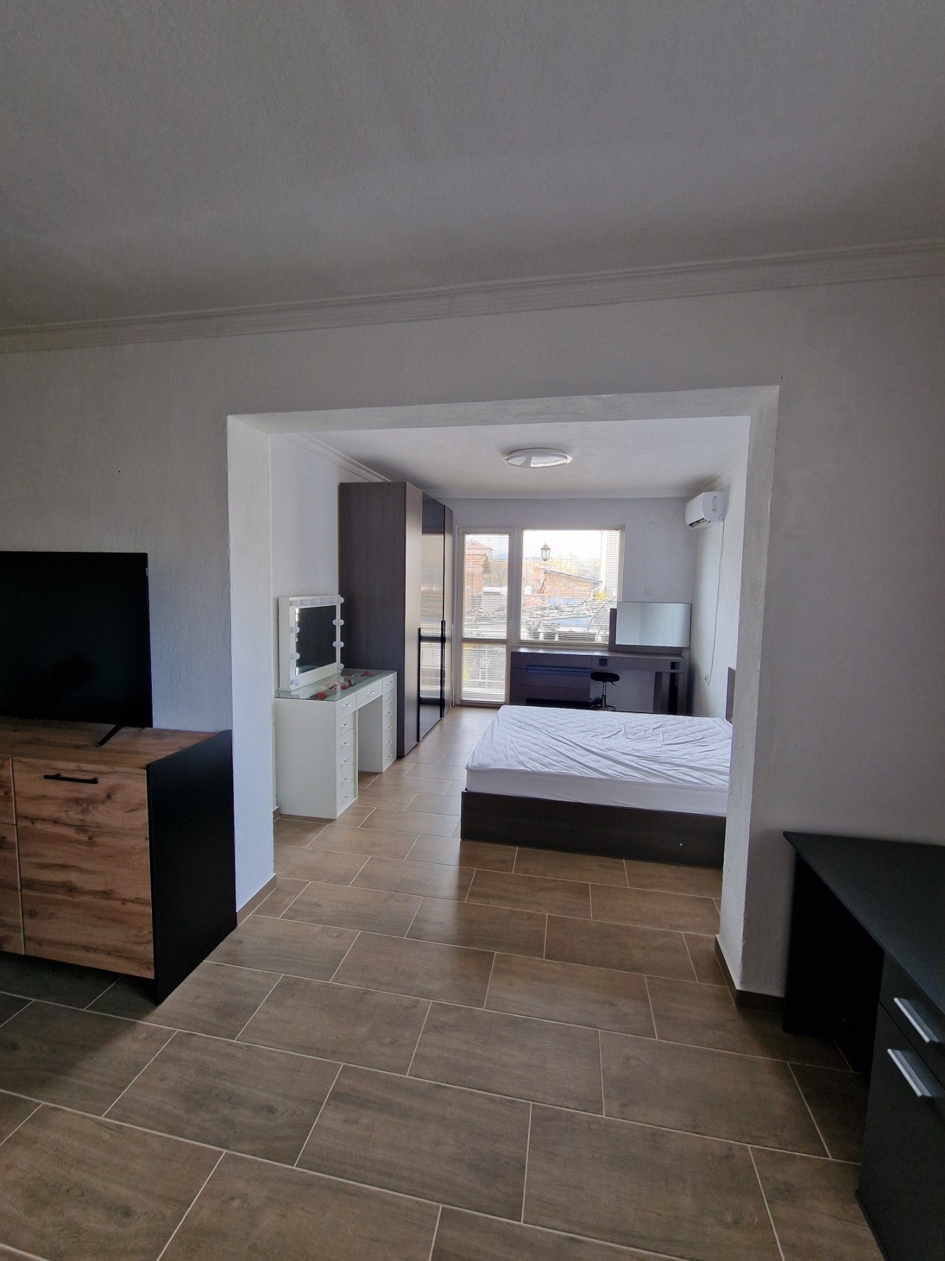 Продава ЕТАЖ ОТ КЪЩА, гр. Сливница, област София област, снимка 5 - Етаж от къща - 54203900