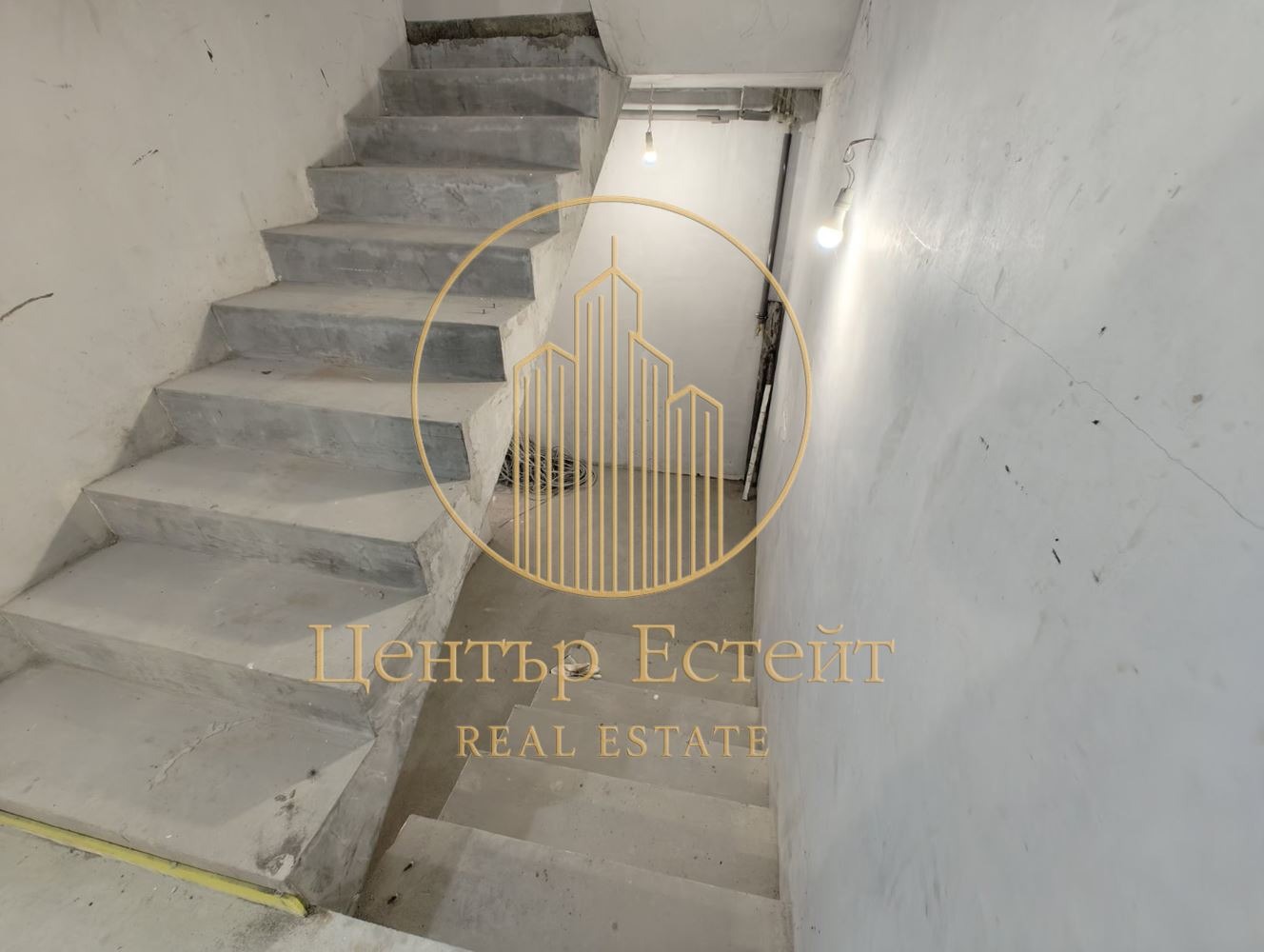 Продава КЪЩА, гр. Плевен, Кайлъка, снимка 5 - Къщи - 54380949