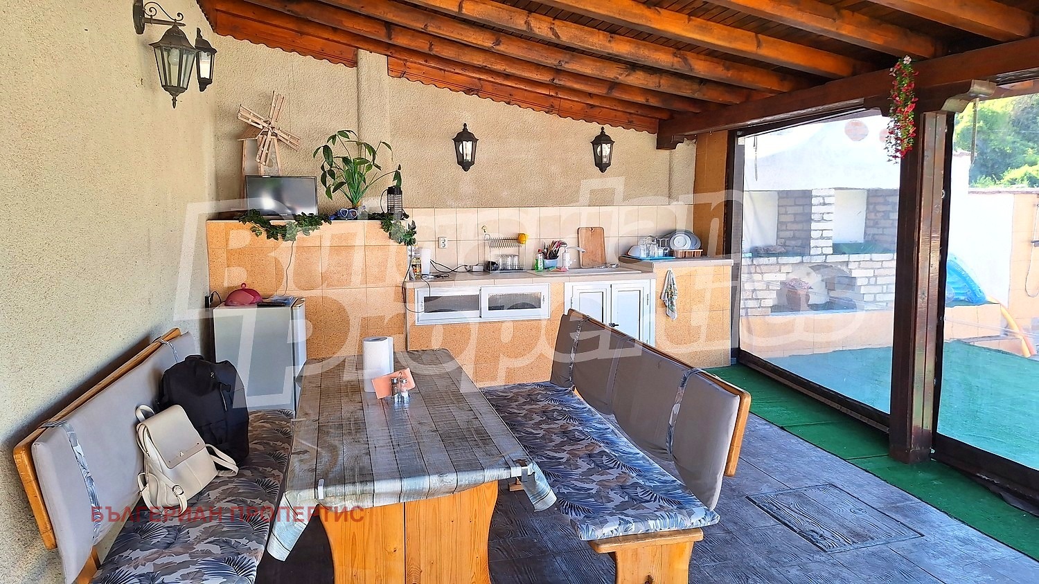 Продава КЪЩА, гр. Балчик, област Добрич, снимка 16 - Къщи - 55694362