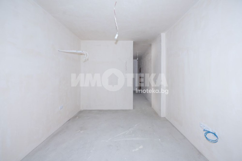 For Sale  3+ bedroom Plovdiv , Kamenitsa 1 , 184 sq.m | 76730355 - image [6]