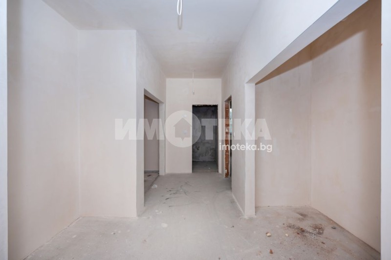For Sale  3+ bedroom Plovdiv , Kamenitsa 1 , 184 sq.m | 76730355 - image [17]