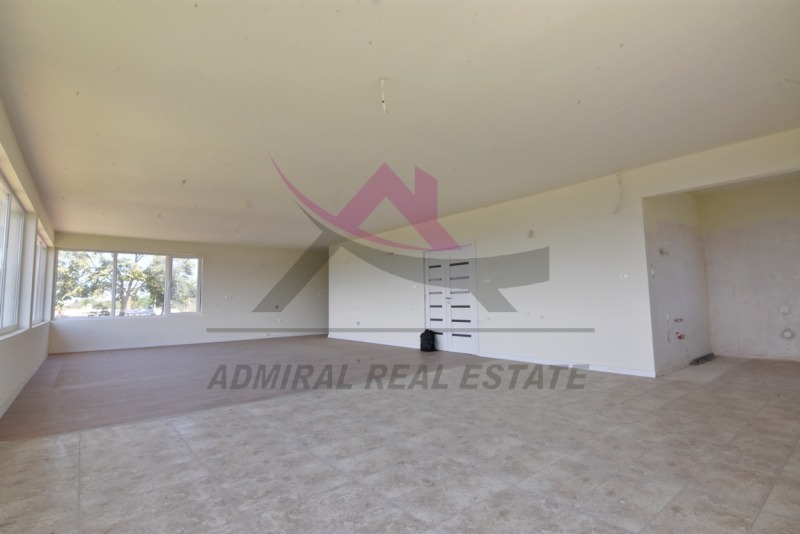 Till salu  Hus Varna , m-t Zelenika , 375 kvm | 33884640 - bild [6]