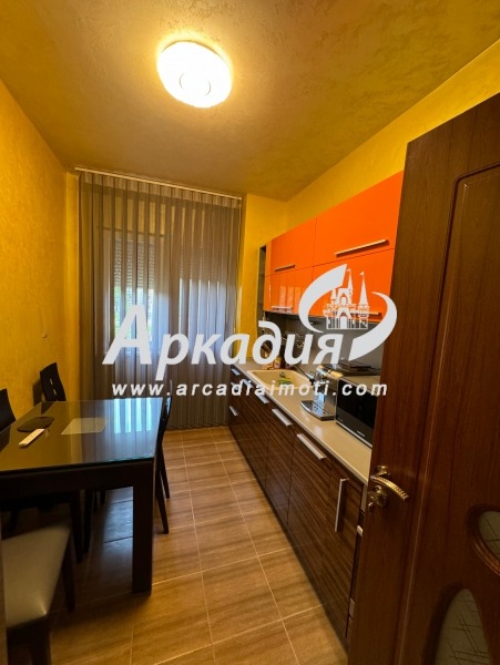 De vânzare  2 dormitoare Plovdiv , Țentâr , 68 mp | 95102905 - imagine [5]