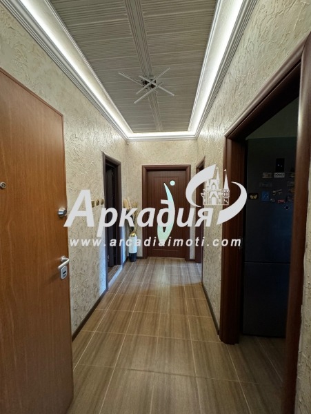 De vânzare  2 dormitoare Plovdiv , Țentâr , 68 mp | 95102905 - imagine [13]