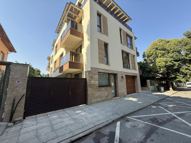 Продава  Многостаен град Благоевград , Идеален център , 147 кв.м | 56803173