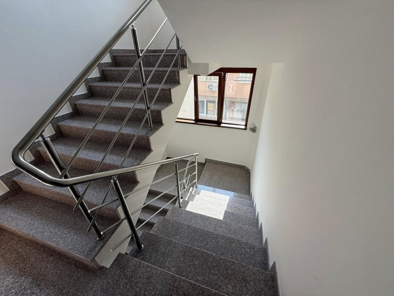 Продава  Многостаен град Благоевград , Идеален център , 147 кв.м | 56803173 - изображение [15]