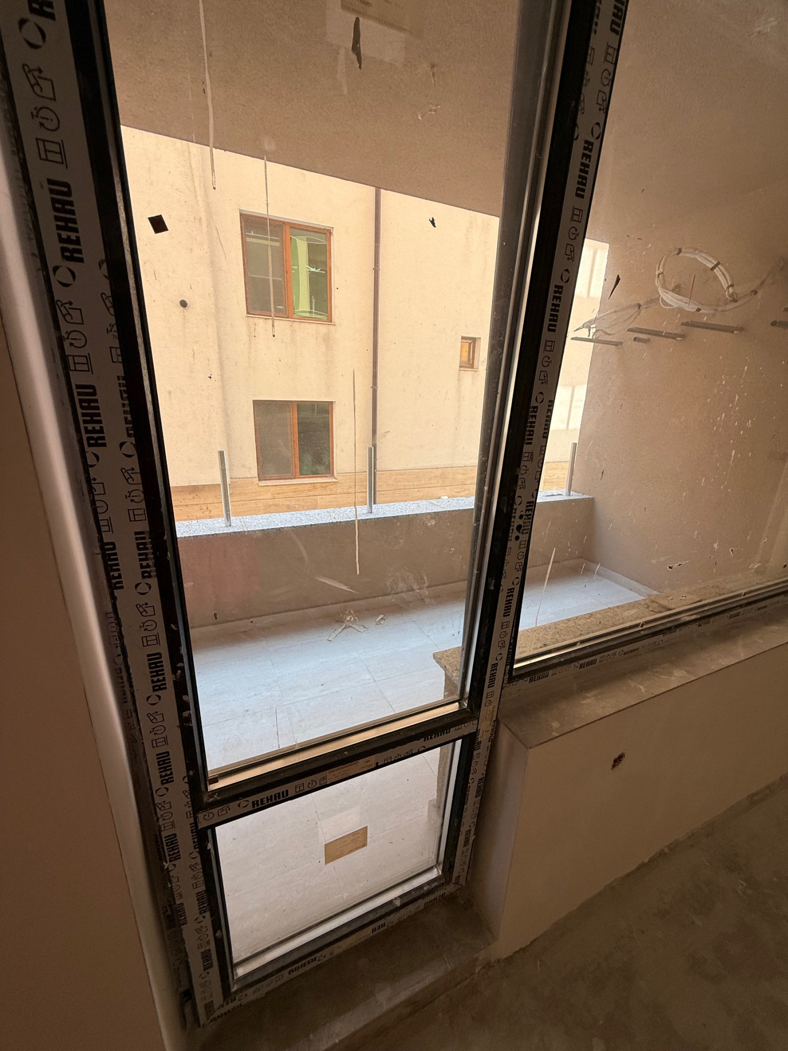 Продава 2-СТАЕН, гр. Поморие, област Бургас, снимка 8 - Апартаменти - 56037145