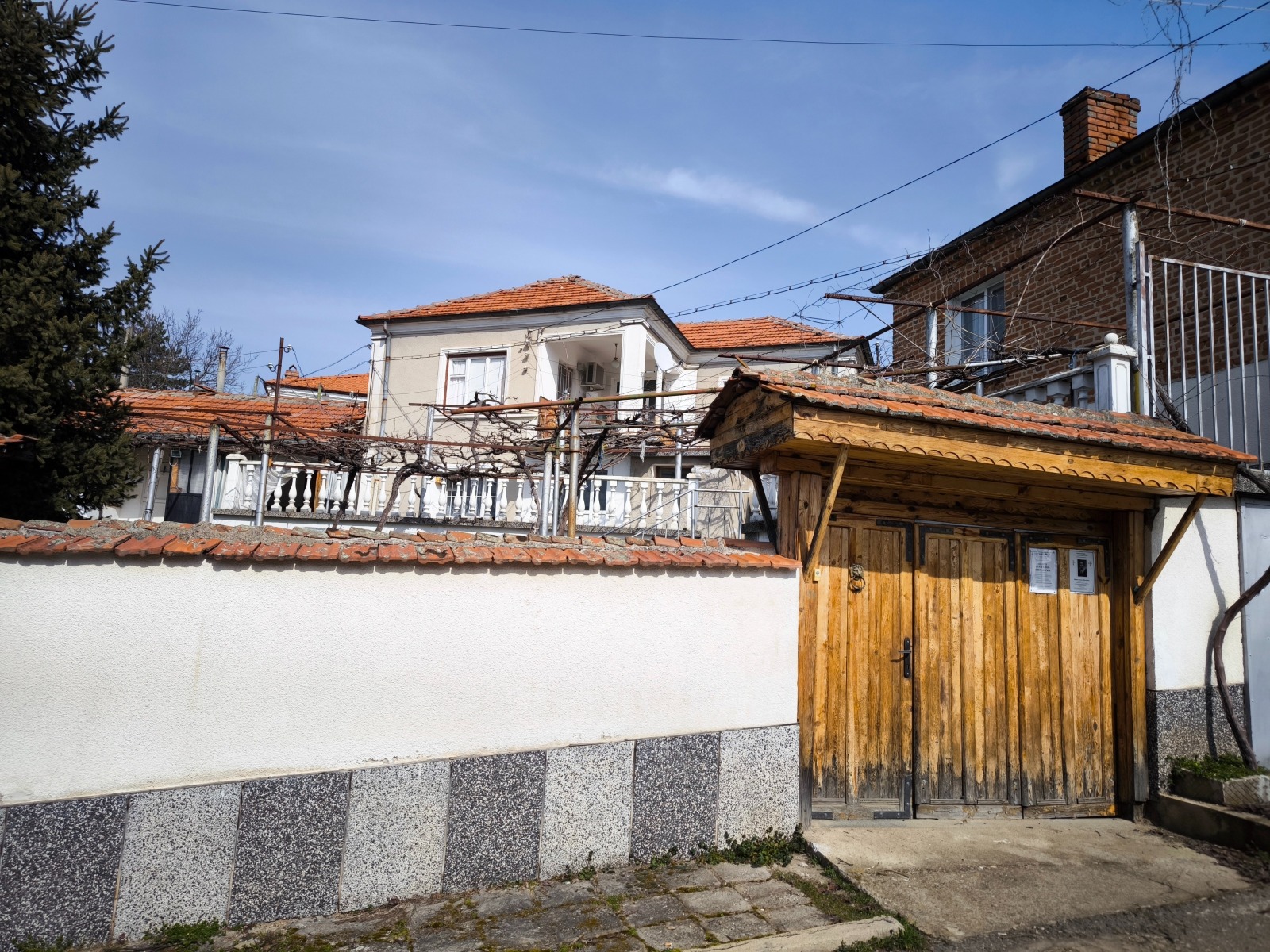 Продава КЪЩА, с. Розовец, област Пловдив