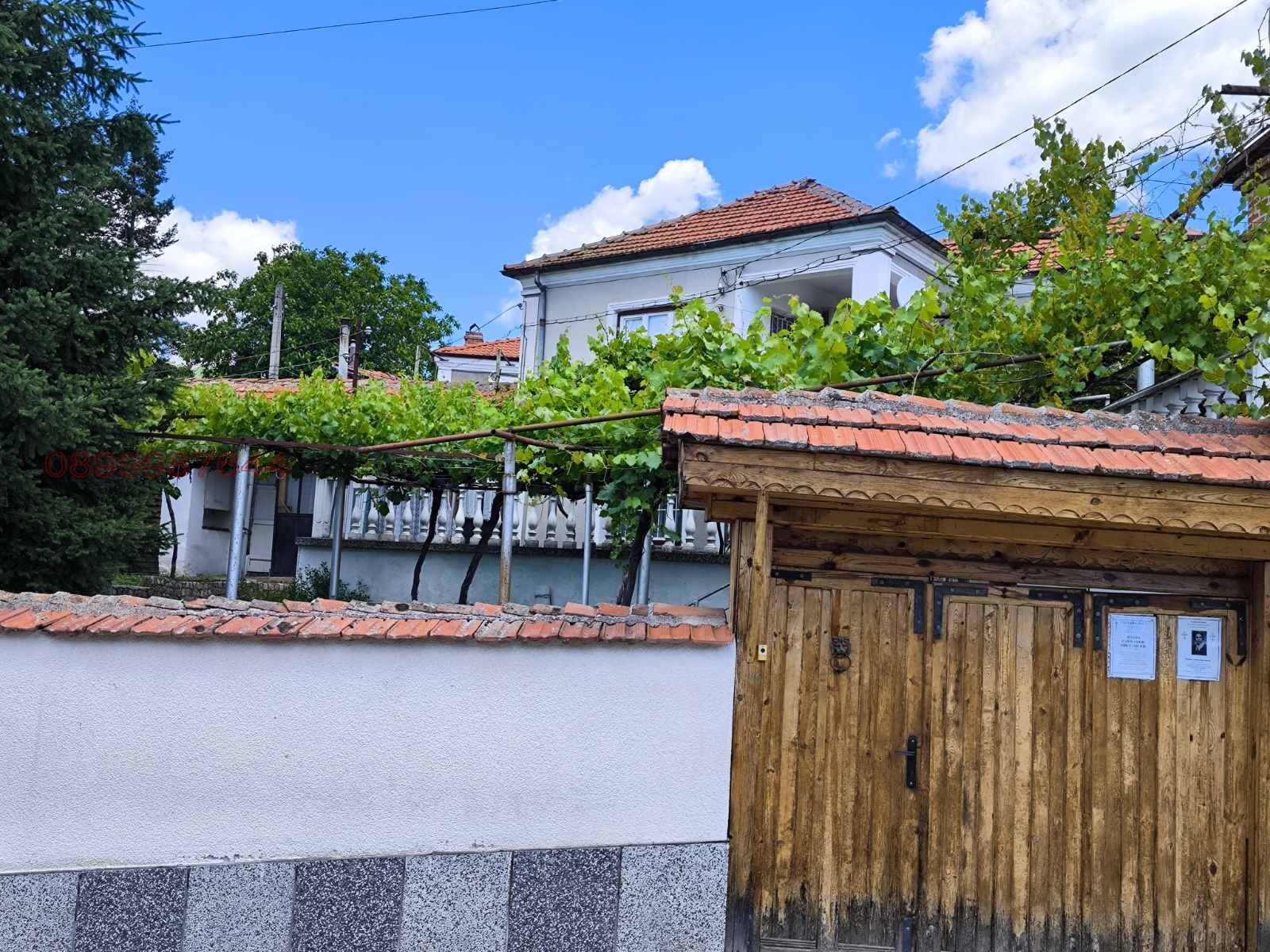 Продава КЪЩА, с. Розовец, област Пловдив