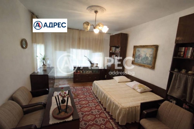 Продава 3-СТАЕН в град Разград, Орел - 75 кв.м / 68 000 € » 132 996.44 лв., АДРЕС