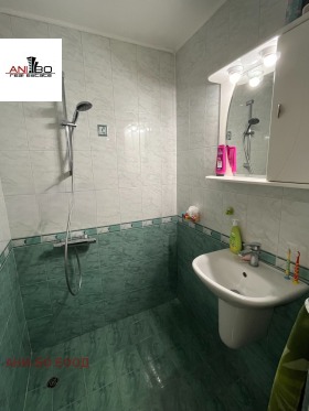 2 Schlafzimmer Kajsiewa gradina, Warna 9