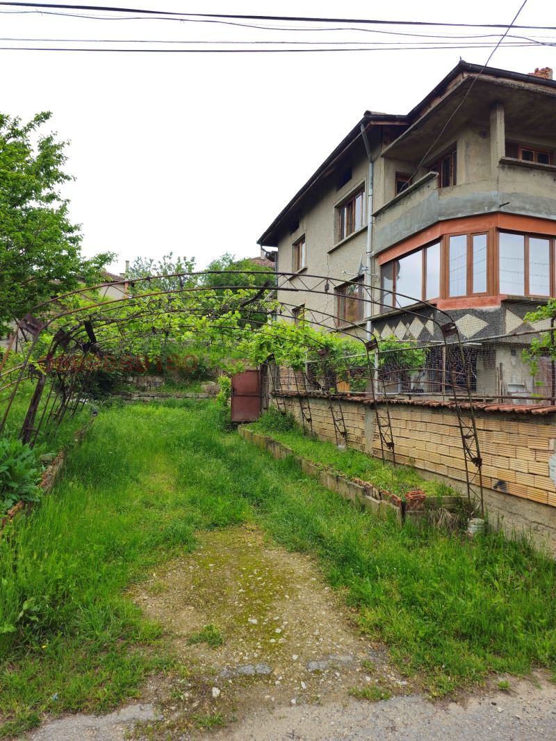 Продава КЪЩА, гр. Бяла, област Русе