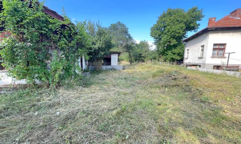 Eladó  Cselekmény régió Sofia , Prodanovci , 2217 négyzetméter | 35158775 - kép [3]