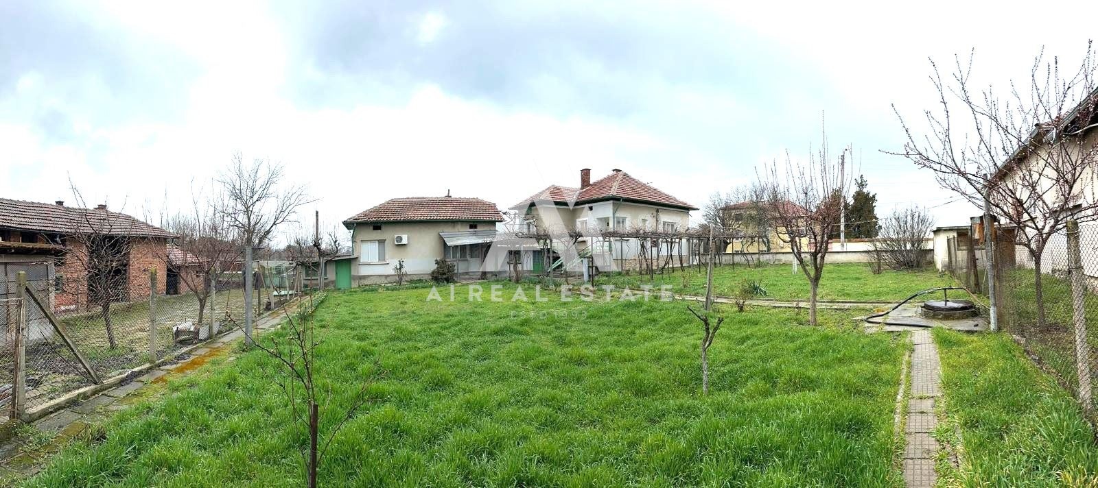 Продава КЪЩА, гр. Гулянци, област Плевен, снимка 3 - Къщи - 55666834