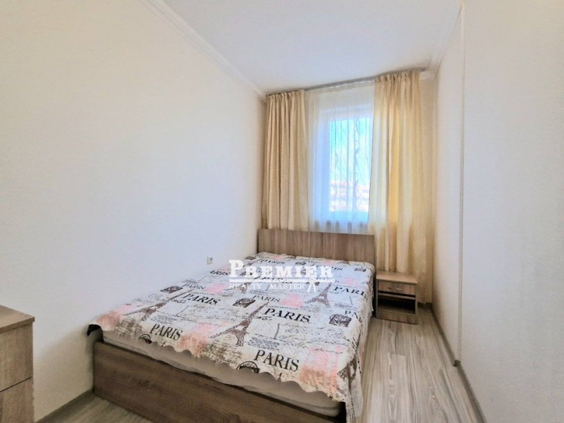 À venda  1 quarto região Burgas , k.k. Slantchev briag , 45 m² | 64479064 - imagem [9]