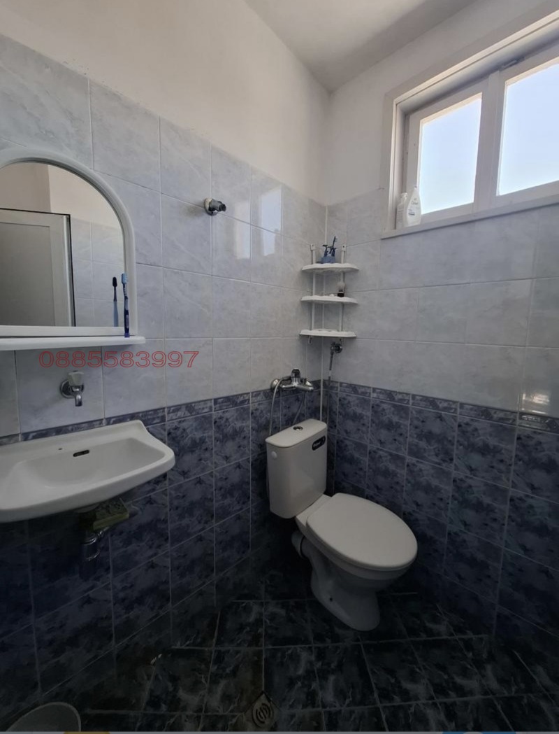 Продава КЪЩА, гр. Елхово, област Ямбол, снимка 13 - Къщи - 52779085