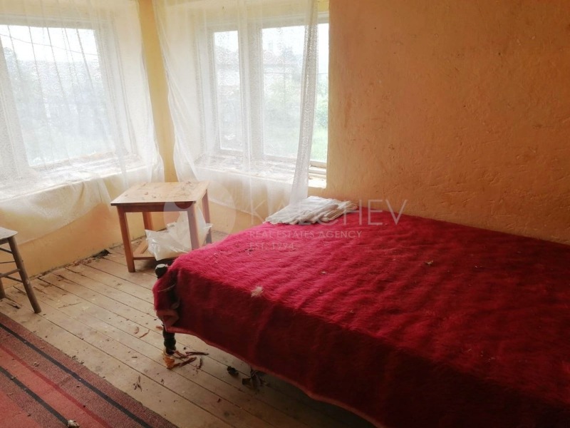 Myytävänä  Talo Dobrichin alue , Obrotšište , 140 neliömetriä | 87569925 - kuva [7]