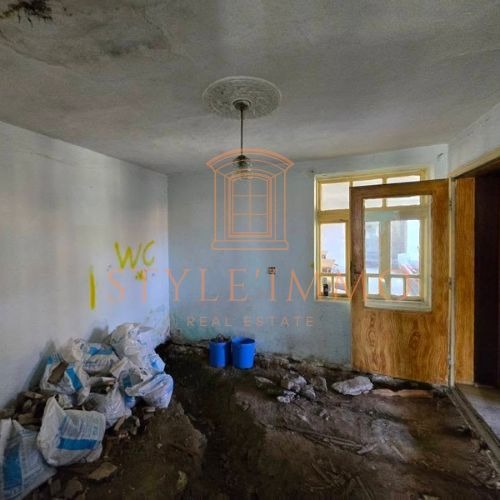 Продава КЪЩА, гр. Разград, Промишлена зона - Изток, снимка 8 - Къщи - 52373941